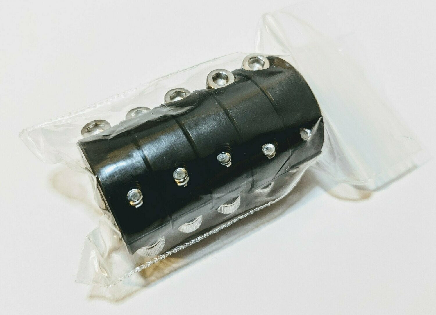 QTY 5 - Balanced 1/2 Inch Hex Bore Split Clamping Collar