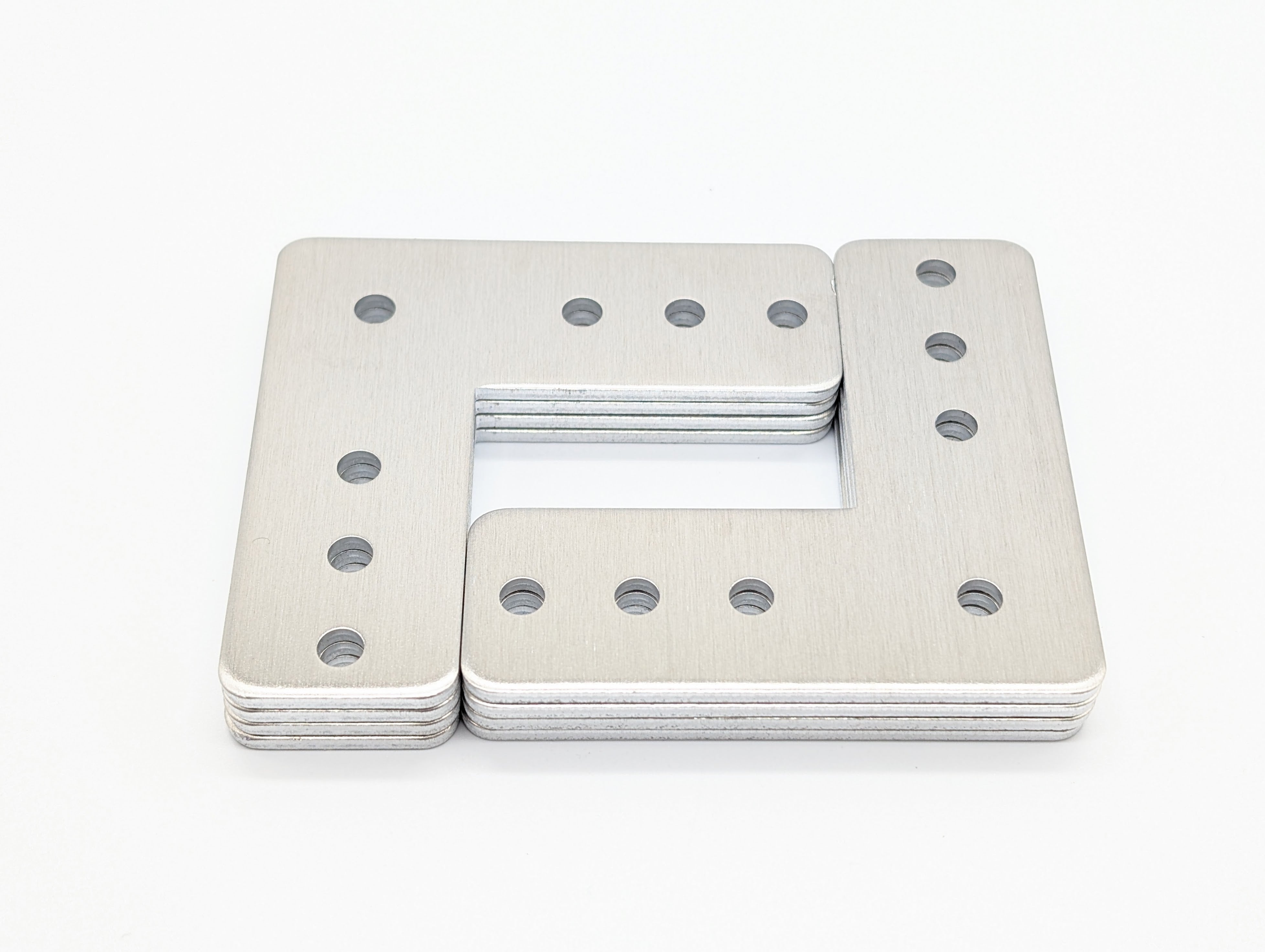 QTY 8 - Aluminum L Gussets - 5mm Hole Size